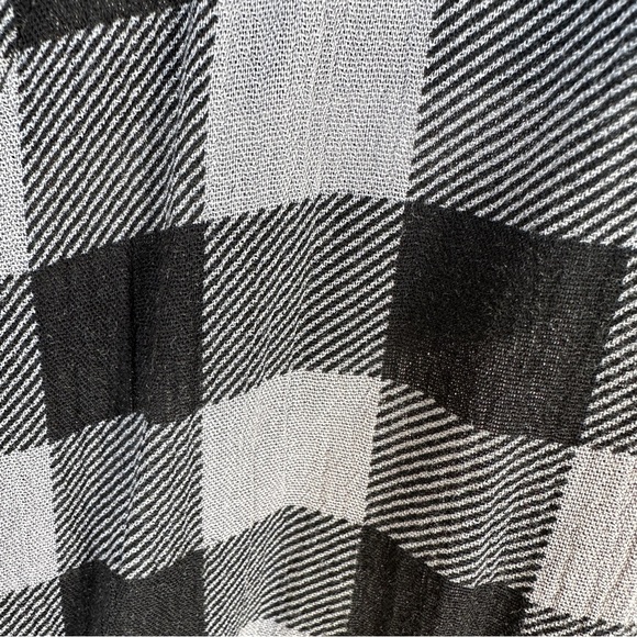 H.I.P. Women’s Surplice Buffalo Checkered Draped Tank Top Size Large - Picture 6 of 8